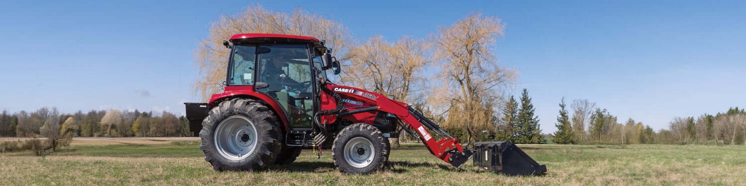Farmall compact tractor 55c with L360A